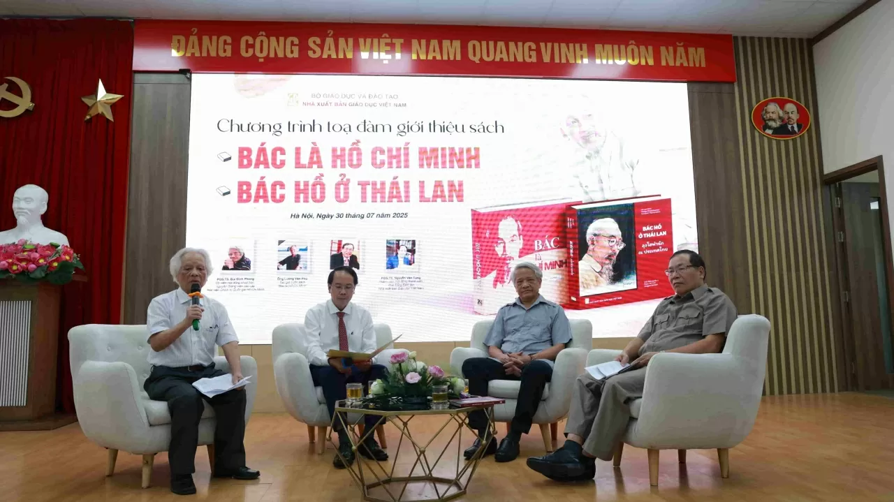 Ra mắt hai cuốn sách đặc biệt về Bác Hồ