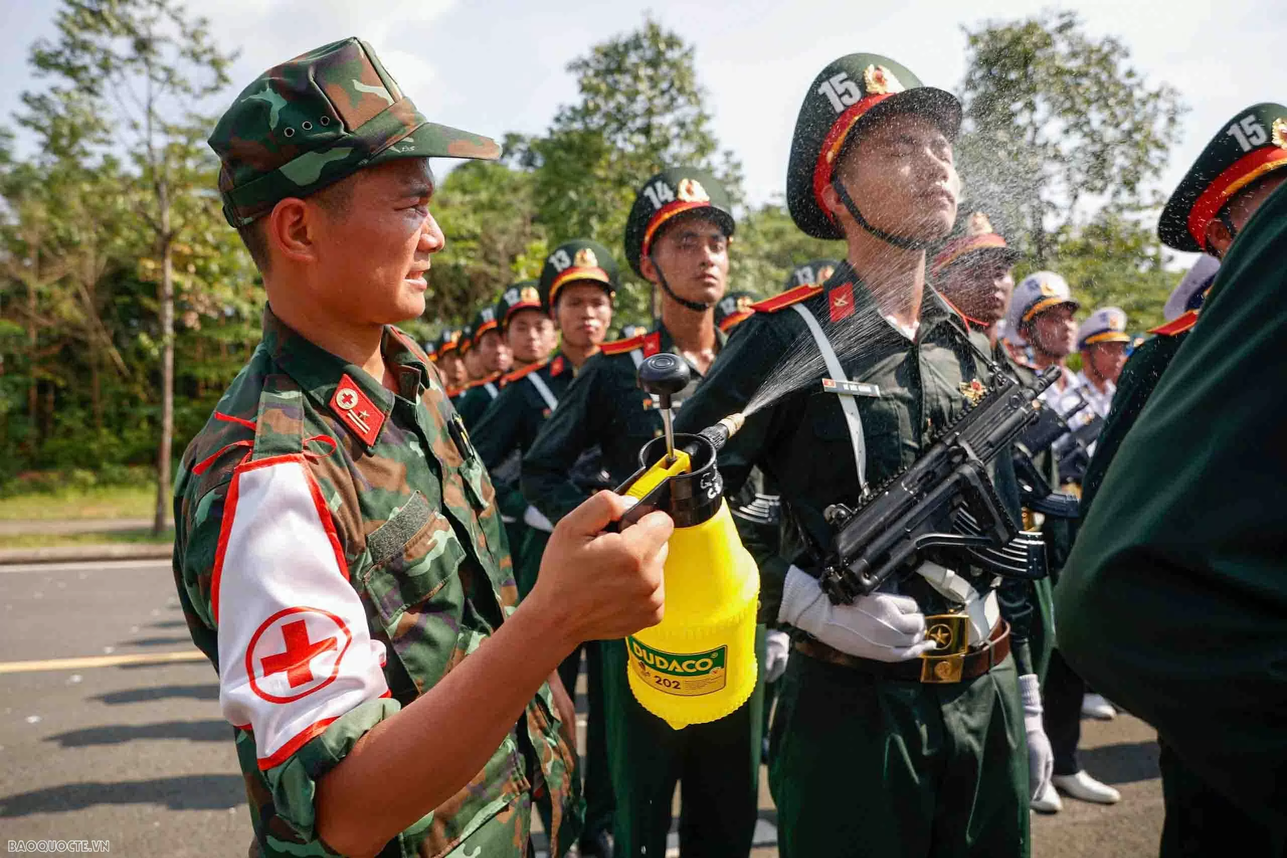 Lãnh đạo Tổng cục Chính trị Quân đội nhân dân Việt Nam thăm, kiểm tra các khối diễu binh, diễu hành A80