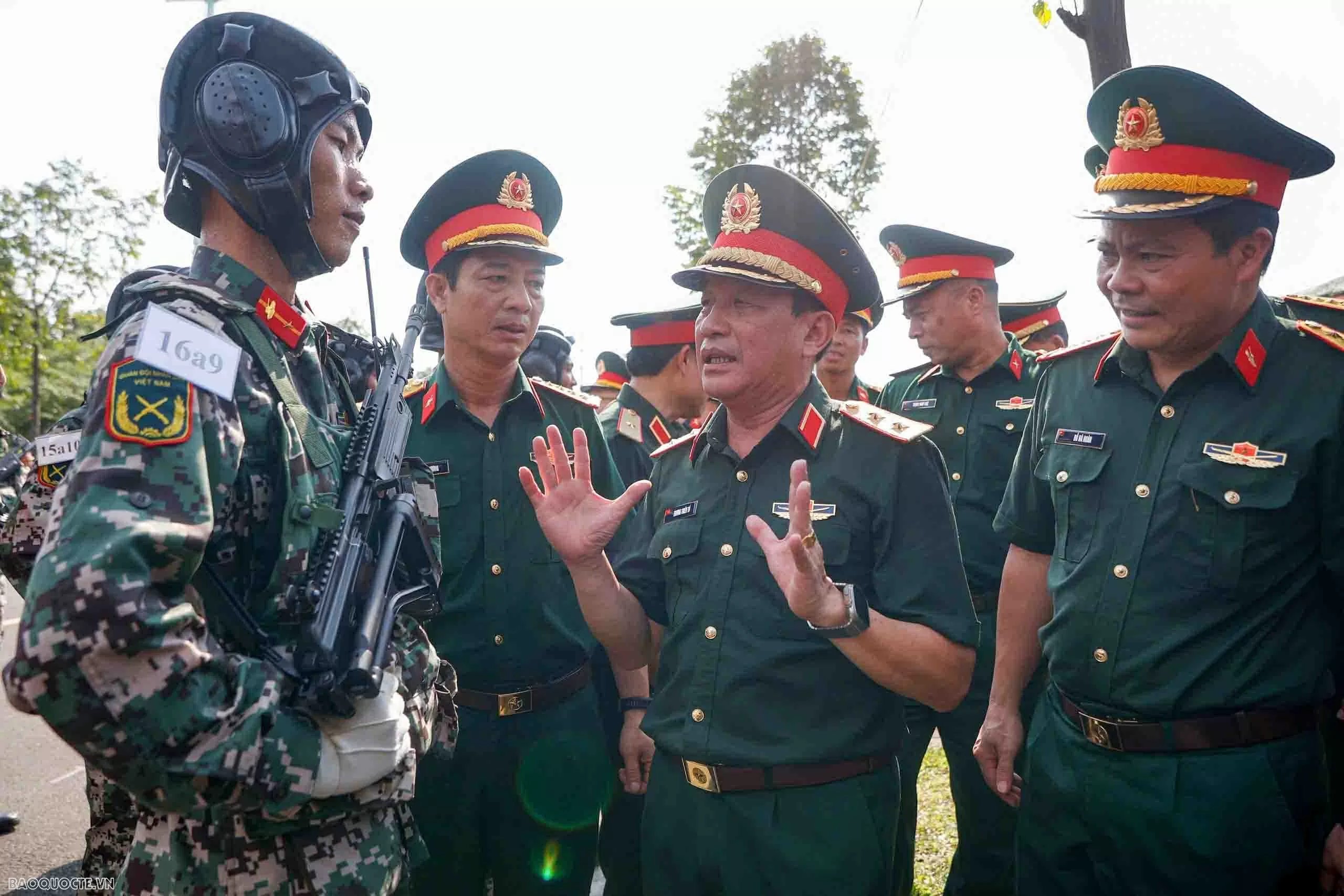 Lãnh đạo Tổng cục Chính trị Quân đội nhân dân Việt Nam thăm, kiểm tra các khối diễu binh, diễu hành A80 Lãnh đạo Tổng cục Chính trị Quân đội nhân dân Việt Nam thăm, kiểm tra các khối diễu binh, diễu hành A80