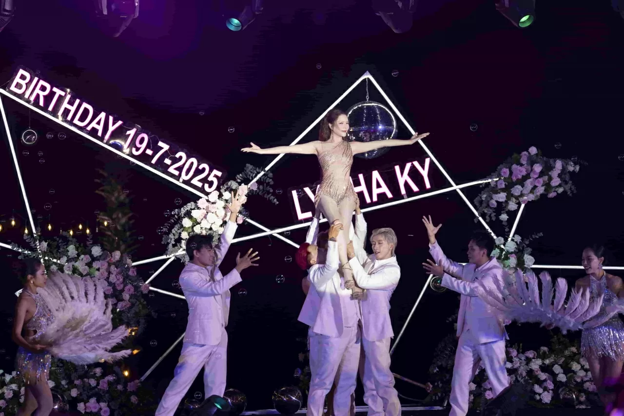 Lý Nhã Kỳ Lý Nhã Kỳ