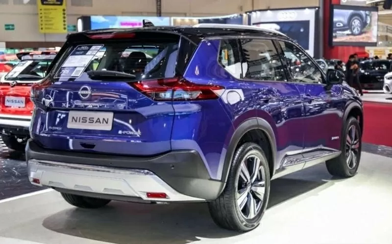 Giá xe Nissan X-Trail e-Power 2025 được bán ở mức 795 triệu Rupiah (tương đương khoảng 1,27 tỷ đồng)