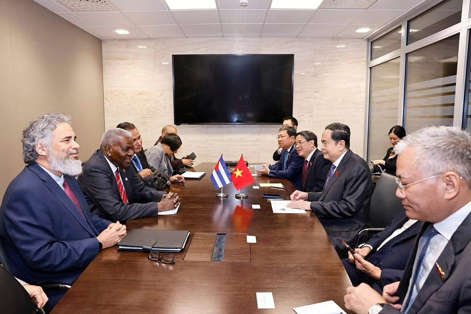 Chủ tịch Quốc hội Trần Thanh Mẫn gặp Chủ tịch Quốc hội Cuba Chủ tịch Quốc hội Trần Thanh Mẫn gặp Chủ tịch Quốc hội Cuba