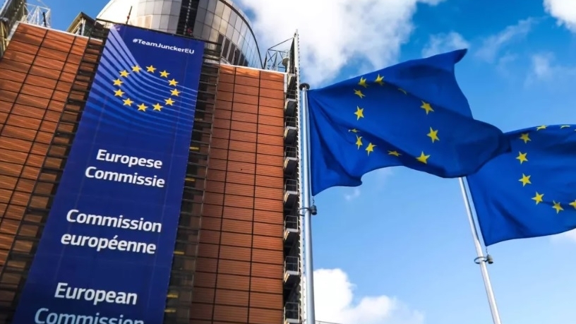 cac nuoc eu di vay tien de tang chi tieu quoc phong