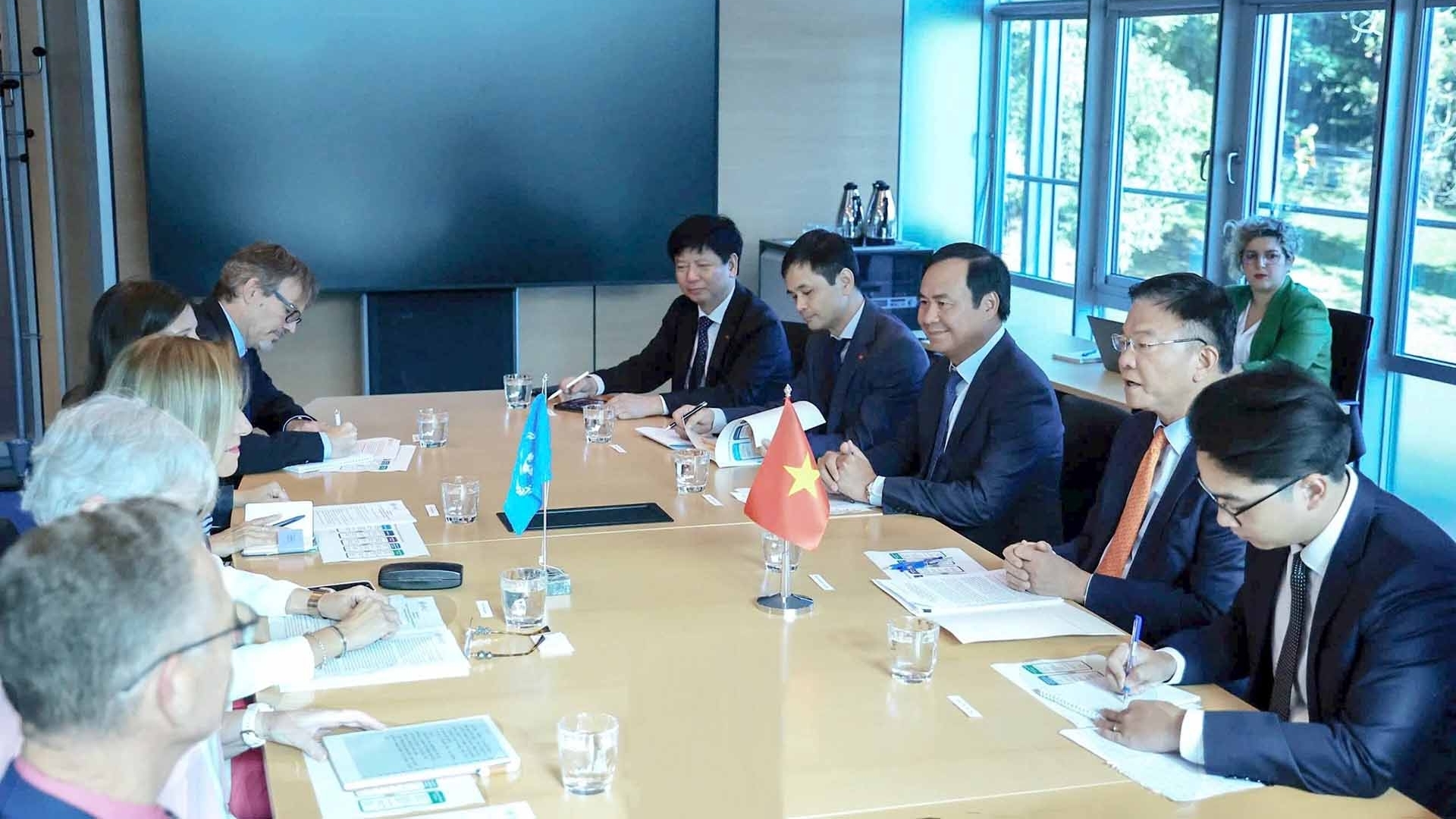 Phó Thủ tướng Lê Thành Long gặp Tổng thư ký Tổ chức Khí tượng thế giới