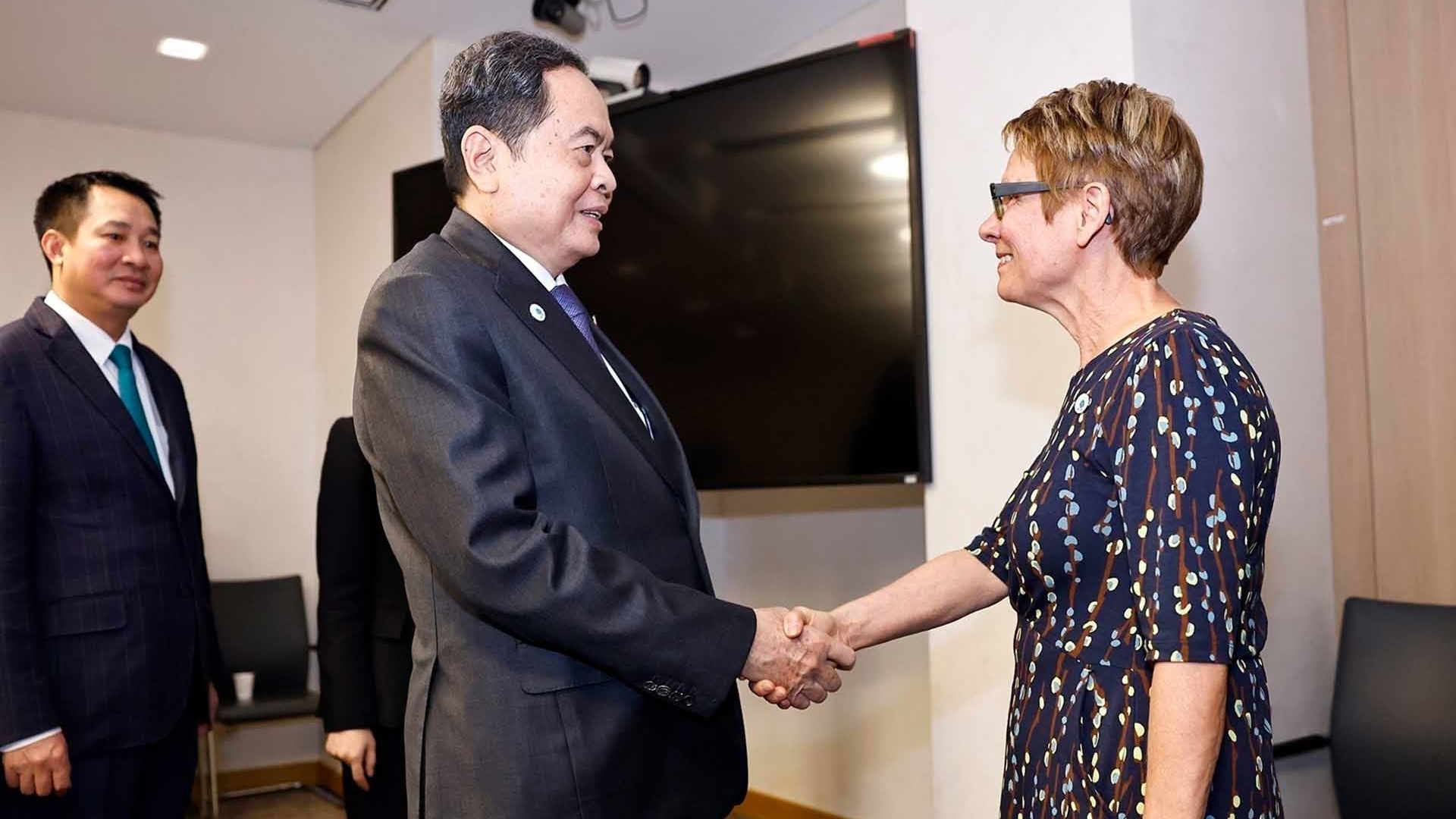 Tiếp tục thúc đẩy quan hệ Đối tác toàn diện Việt Nam-Canada phát triển sâu rộng