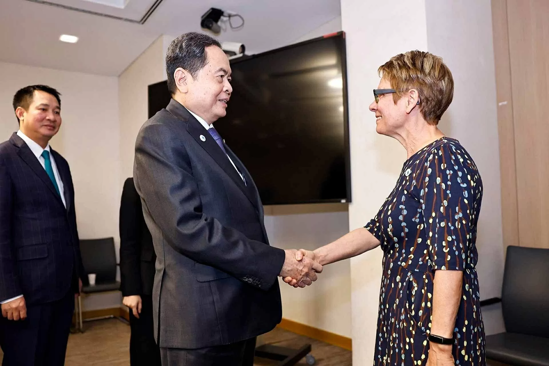 Tiếp tục thúc đẩy quan hệ Đối tác toàn diện Việt Nam-Canada phát triển sâu rộng