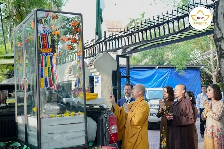 Chính phủ Pakistan trao tặng phẩm quý cho Giáo hội Phật giáo Việt Nam Chính phủ Pakistan trao tặng phẩm quý cho Giáo hội Phật giáo Việt Nam