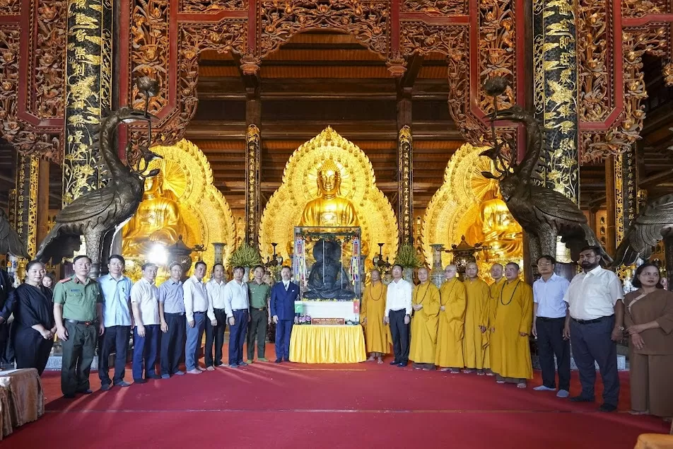 Chính phủ Pakistan trao tặng phẩm quý cho Giáo hội Phật giáo Việt Nam