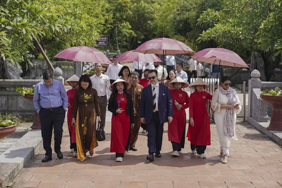 Chính phủ Pakistan trao tặng phẩm quý cho Giáo hội Phật giáo Việt Nam Chính phủ Pakistan trao tặng phẩm quý cho Giáo hội Phật giáo Việt Nam