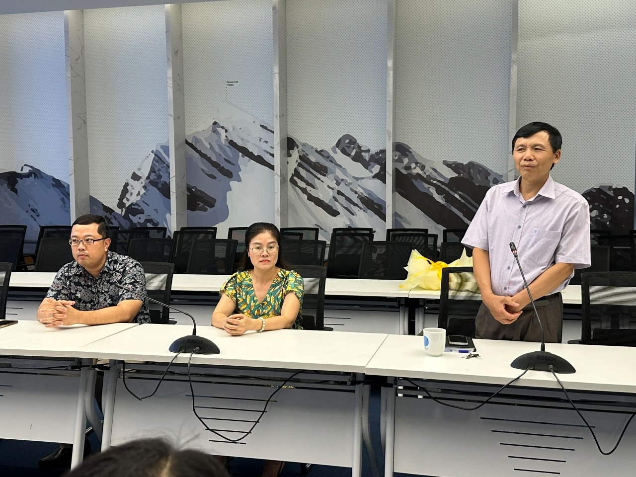 Bế giảng Khóa bồi dưỡng nâng cao kỹ năng đối ngoại cho cán bộ quy hoạch của Bộ Ngoại giao Bế giảng Khóa bồi dưỡng nâng cao kỹ năng đối ngoại cho cán bộ quy hoạch của Bộ Ngoại giao