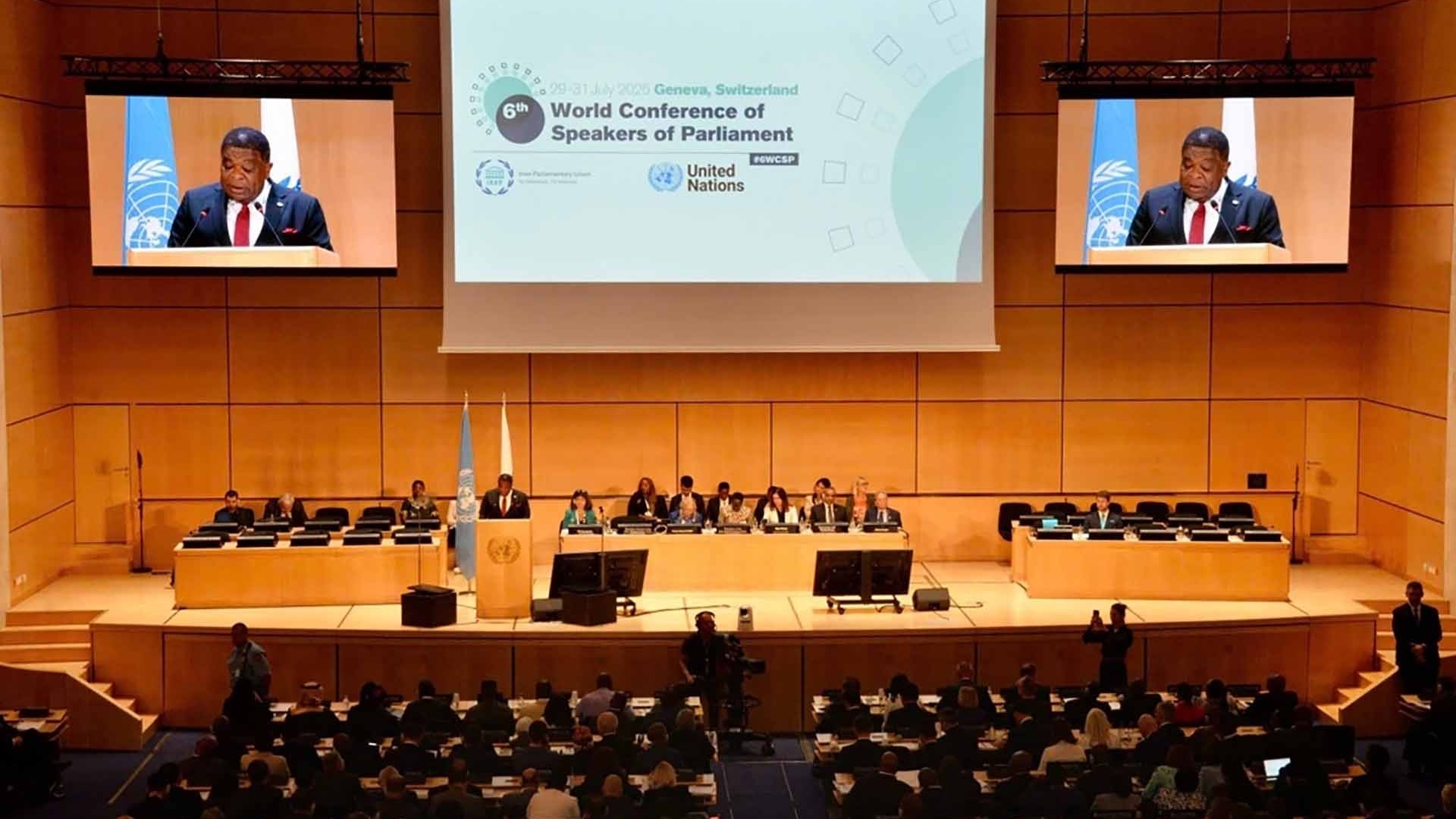 Gắn kết hành động quốc gia với cam kết quốc tế