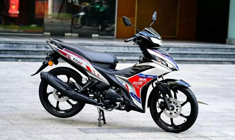 Lô Yamaha 135LC Fi Red Racer về Việt Nam lần này chỉ thay đổi về bộ tem cùng màu sơn