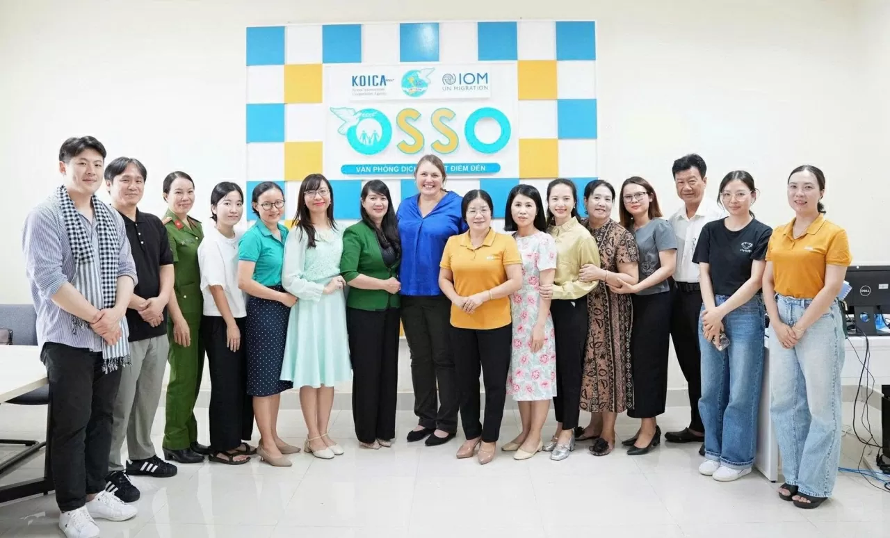 Đại diện Phái đoàn IOM: Việt Nam đã thể hiện cam kết mạnh mẽ và bền vững trong hợp tác quốc tế phòng, chống tội phạm mua bán người Đại diện Phái đoàn IOM: Việt Nam đã thể hiện cam kết mạnh mẽ và bền vững trong hợp tác quốc tế phòng, chống tội phạm mua bán người