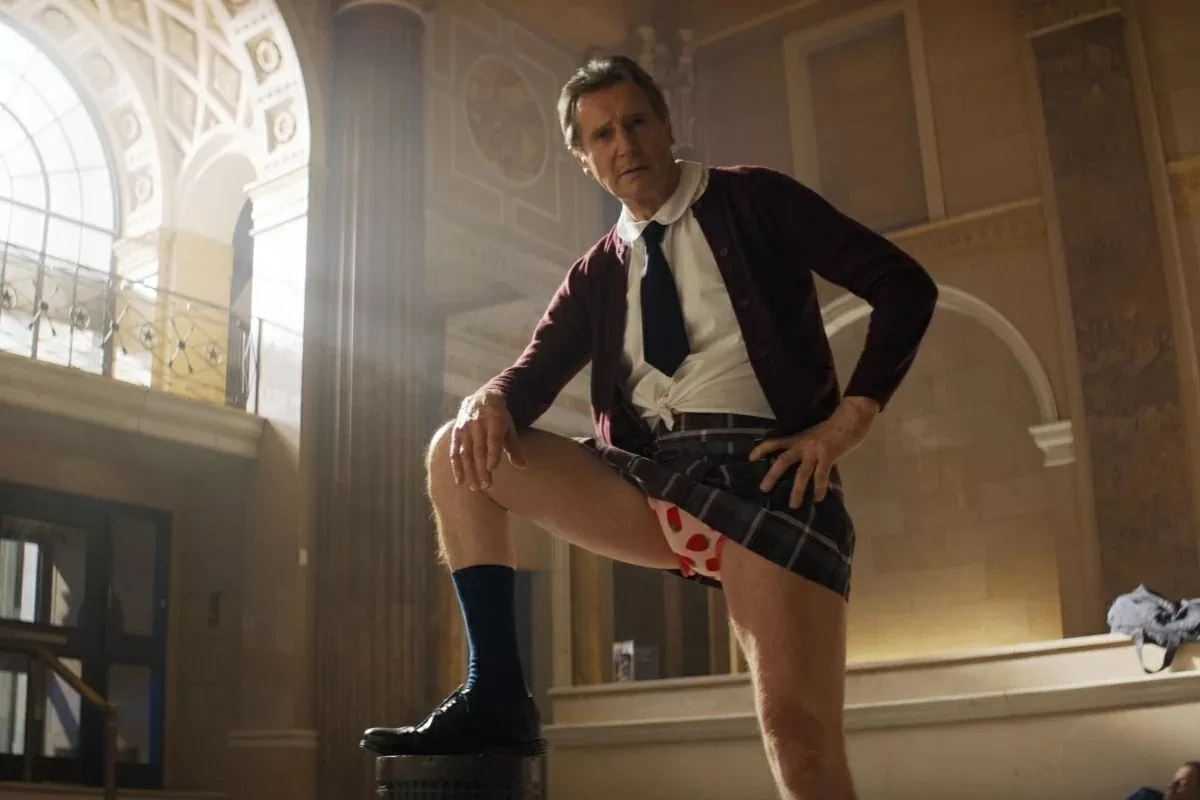 Liam Neeson và bạn gái Pamela Anderson cùng góp mặt trong phim The Naked Gun (2025) Liam Neeson và bạn gái Pamela Anderson cùng góp mặt trong phim The Naked Gun (2025)