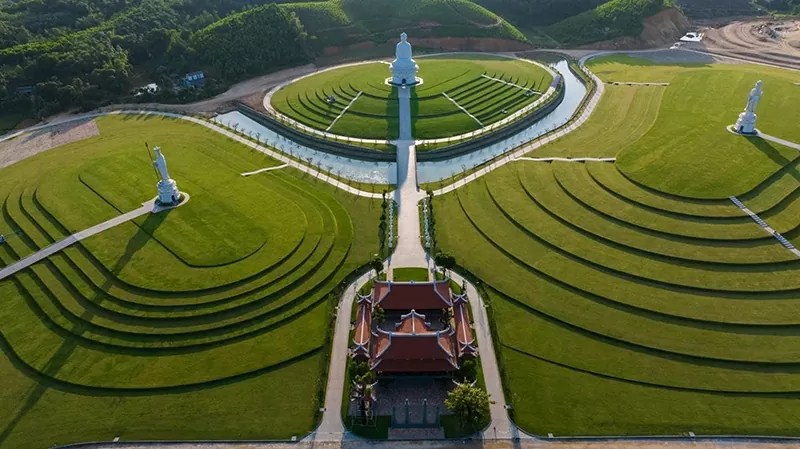 Công viên Thiên Đường tổ chức Đại lễ Vu Lan - Cầu an quy mô lớn: Lan tỏa đạo hiếu và phúc lành giữa đời sống hiện đại