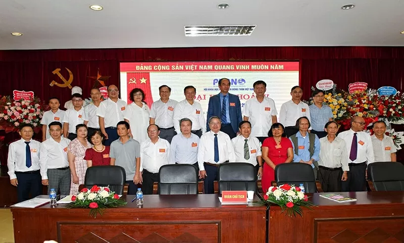 Ban Thường vụ, Ban Lãnh đạo và Ban Chấp hành Hội nhiệm kỳ 2025 - 2030 ra mắt Đại hội