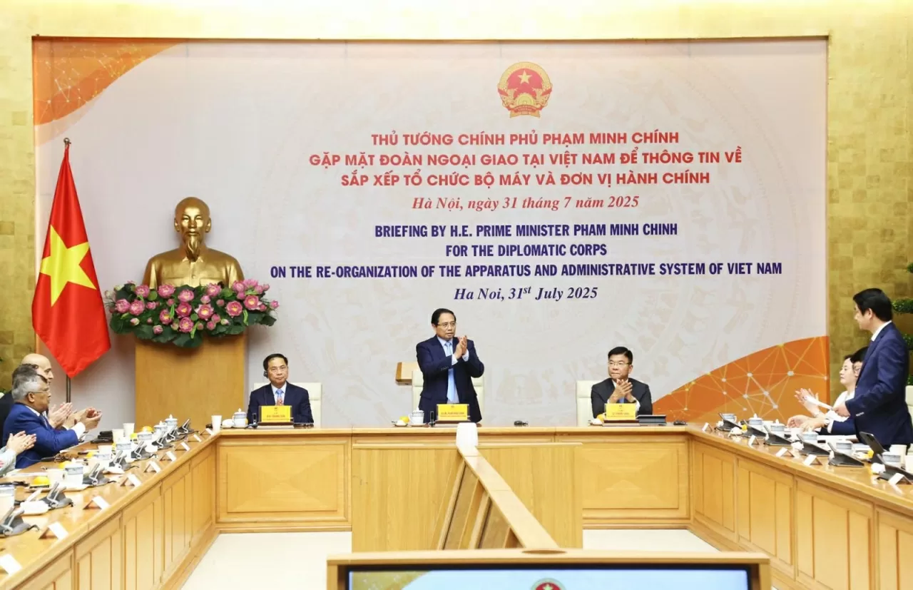 Thủ tướng Chính phủ Phạm Minh Chính thông tin về sắp xếp tổ chức bộ máy tới Đoàn ngoại giao tại Việt Nam Thủ tướng Chính phủ Phạm Minh Chính thông tin về sắp xếp tổ chức bộ máy tới Đoàn ngoại giao tại Việt Nam