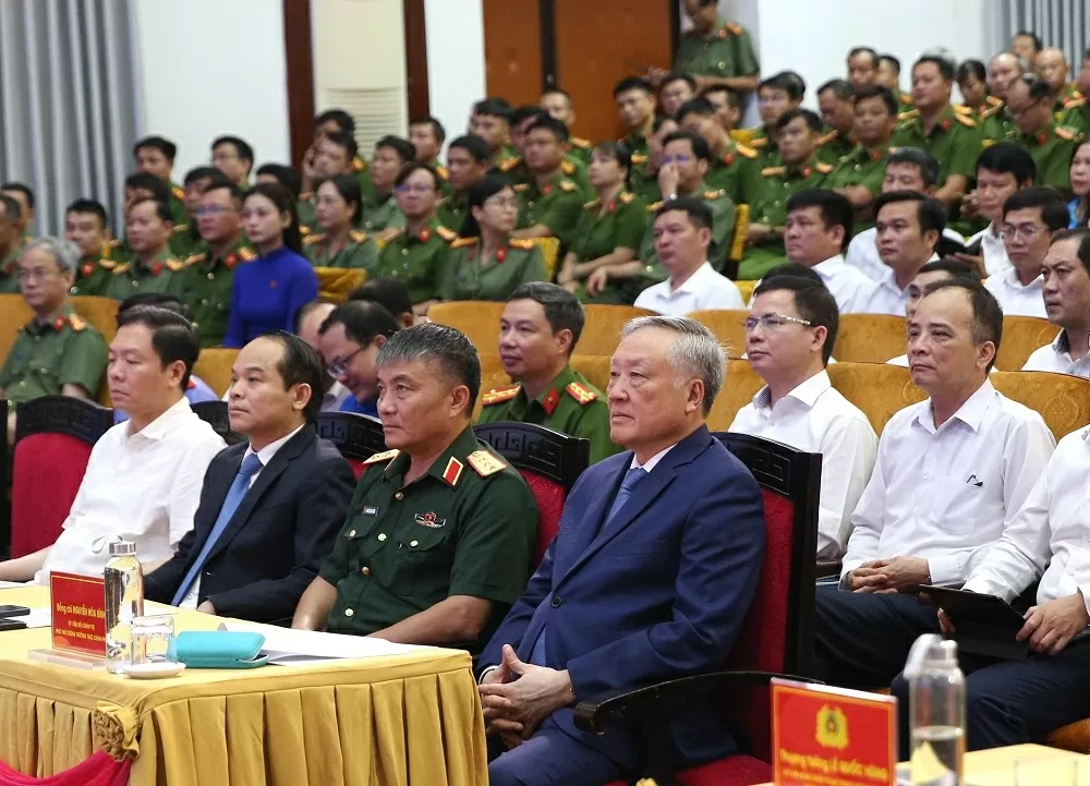 Hành động quyết liệt của Chính phủ và nhân dân Việt Nam trong phòng, chống mua bán người Hành động quyết liệt của Chính phủ và nhân dân Việt Nam trong phòng, chống mua bán người