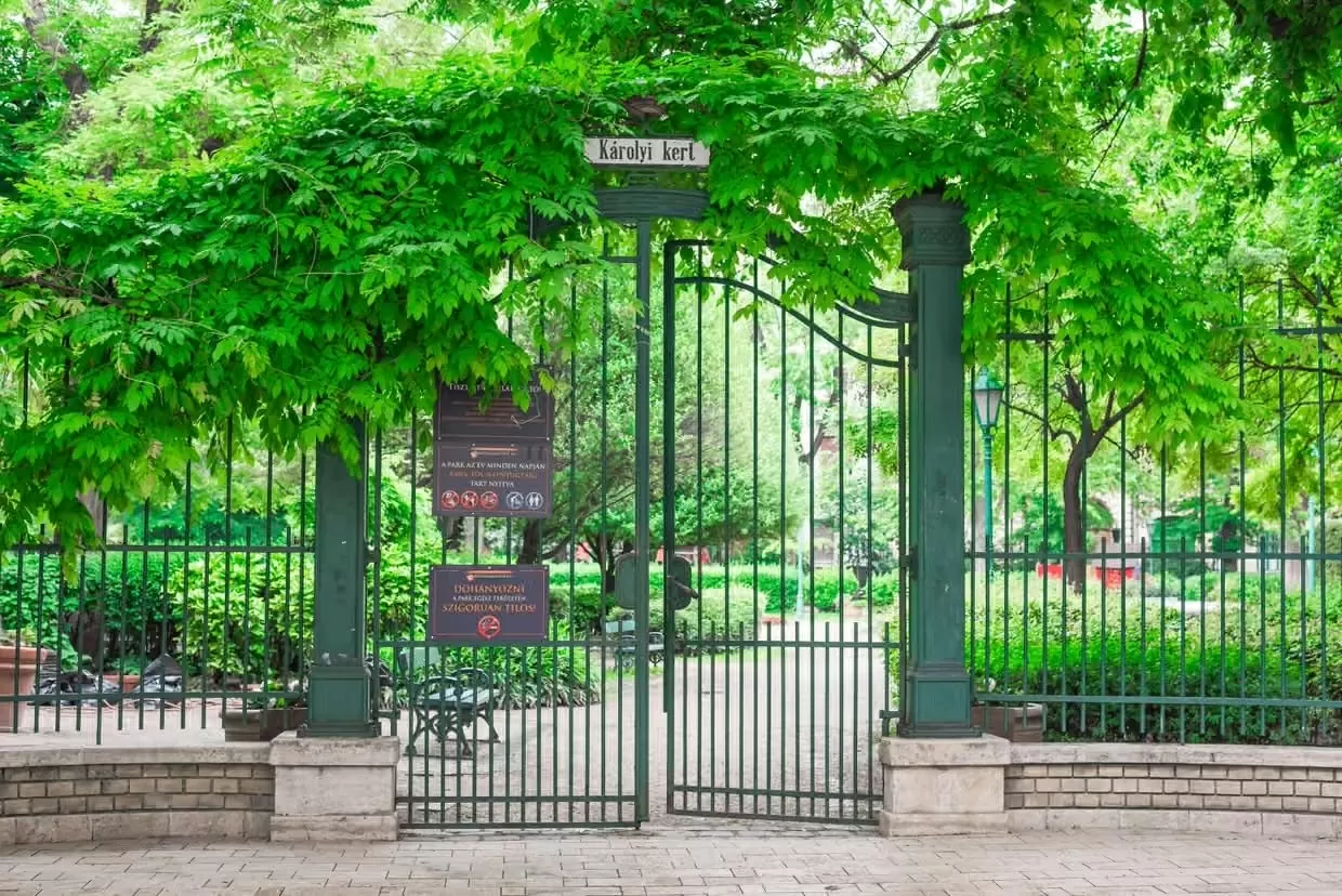 Du lịch châu Âu: 10 khu vườn bí mật tuyệt đẹp giữa lòng các thành phố lớn