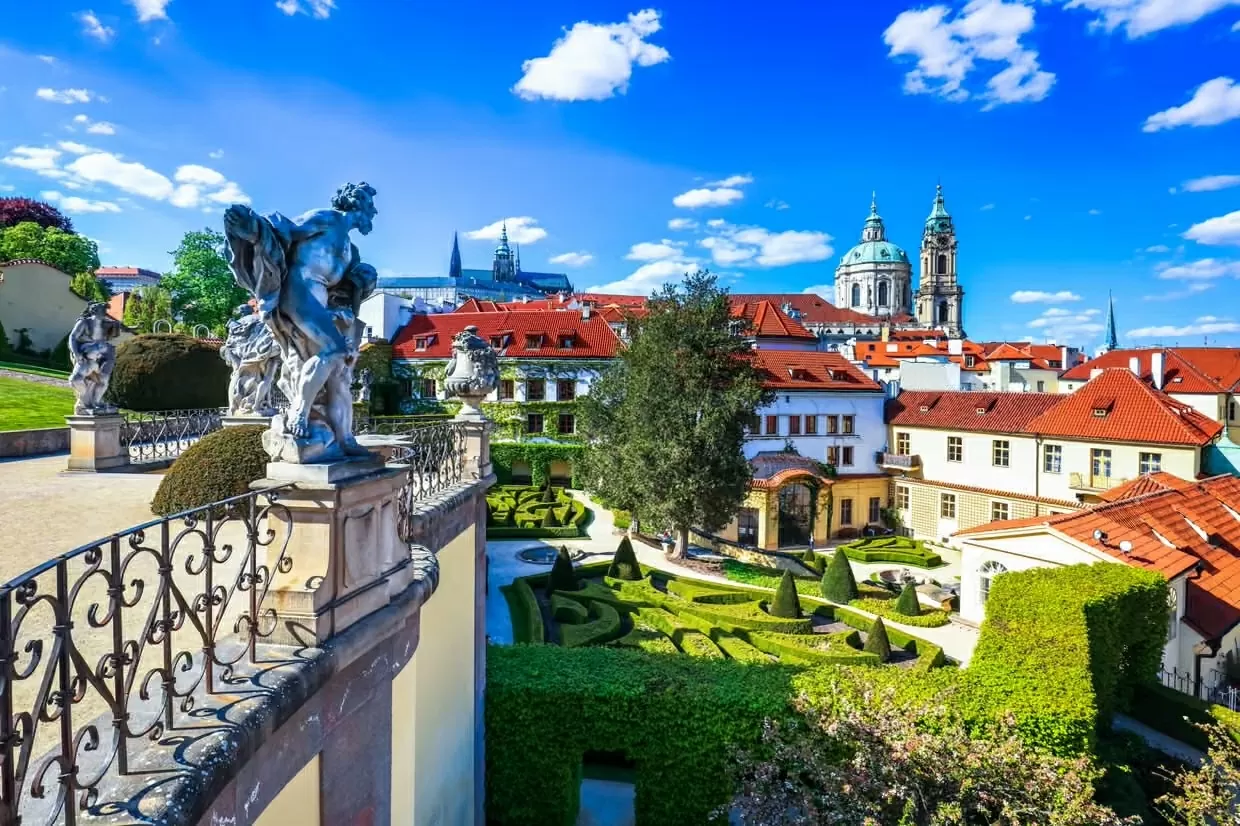 Du lịch châu Âu: 10 khu vườn bí mật tuyệt đẹp giữa lòng các thành phố lớn