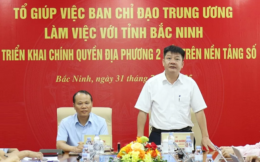Đồng chí Hồ Văn Hương, Phó Trưởng Ban Cơ yếu Chính phủ phát biểu tại buổi làm việc. (Nguồn: Bacninh.gov)