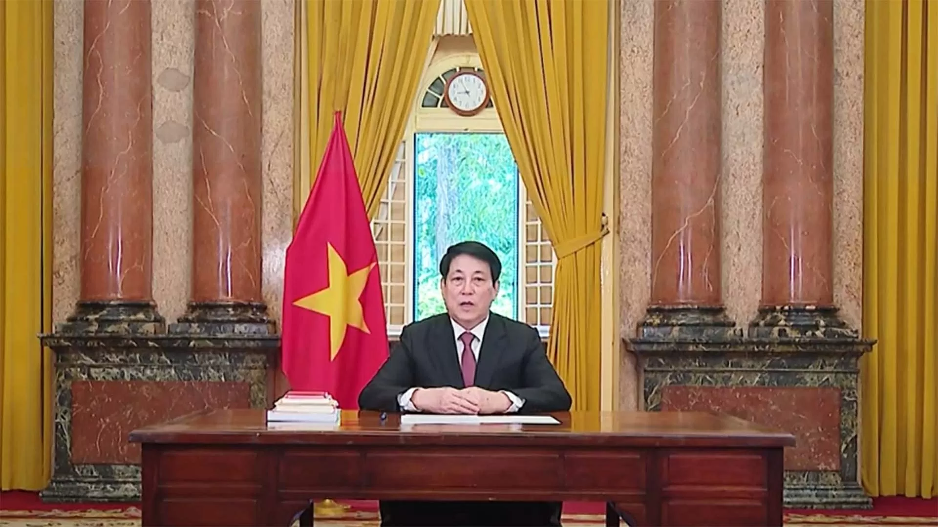 Chủ tịch nước Lương Cường. Chủ tịch nước Lương Cường.