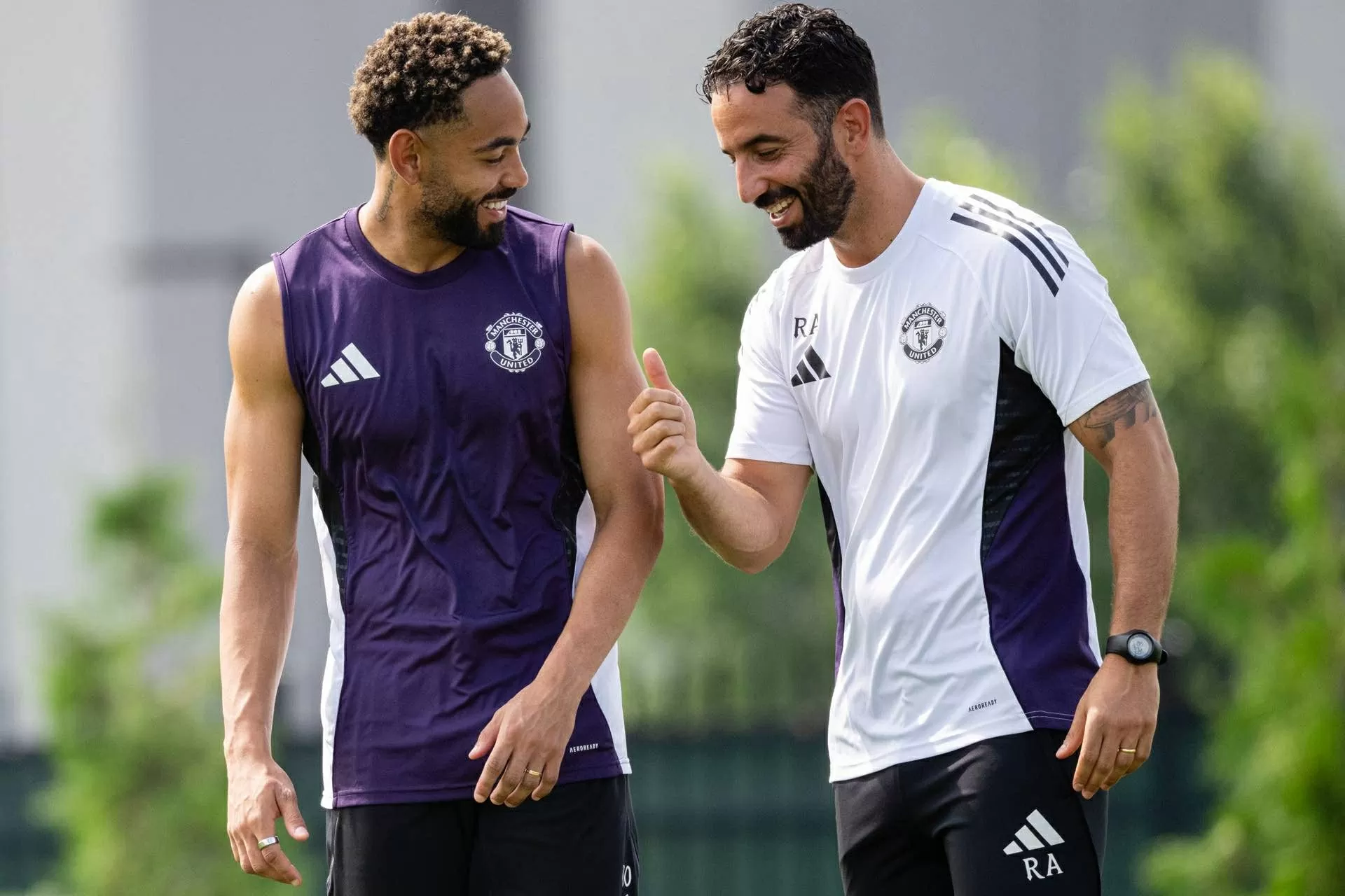 HLV Ruben Amorim và tân binh Cunha. Ảnh: MUFC