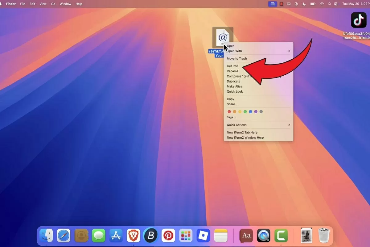 Nhấn chuột phải vào tệp .webloc vừa tạo và chọn Get Info.