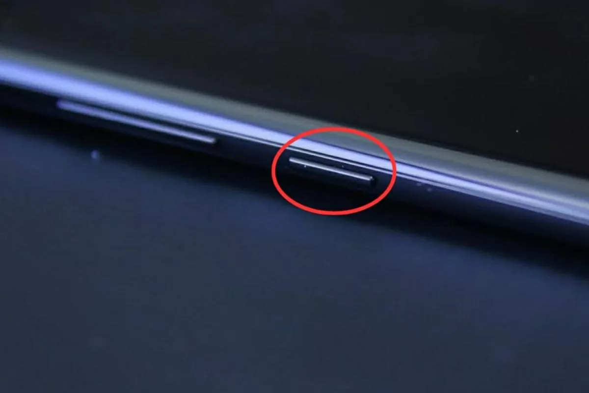 Dùng nút nguồn nếu máy vẫn nhận thao tác Dùng nút nguồn nếu máy vẫn nhận thao tác