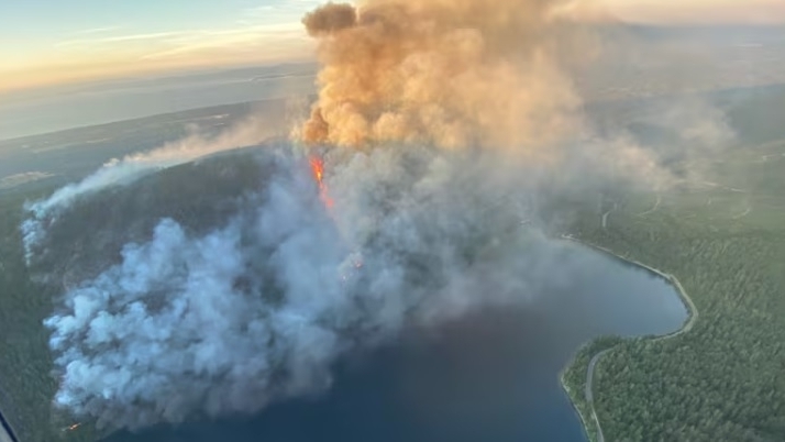 Hơn 670 đám cháy rừng ở Canada khiến nhiều bang tại Mỹ ban bố cảnh báo ô nhiễm không khí