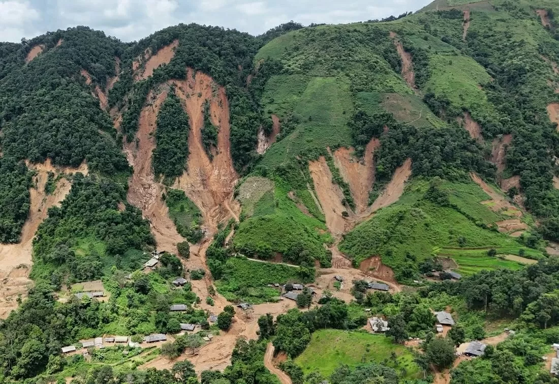 Bộ Y tế ra văn bản yêu cầu tập trung nhân lực cứu chữa nạn nhân sạt lở ở Điện Biên