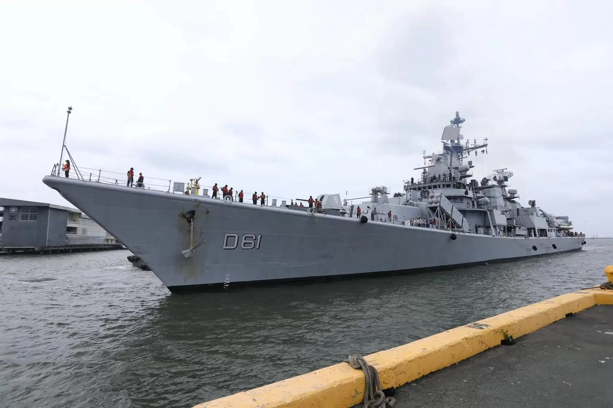 Ấn Độ - Philippines lần đầu diễn tập hải quân chung ở Biển Đông Ấn Độ đưa 3 tàu chiến đến Philippines, lần đầu diễn tập hải quân chung ở Biển Đông