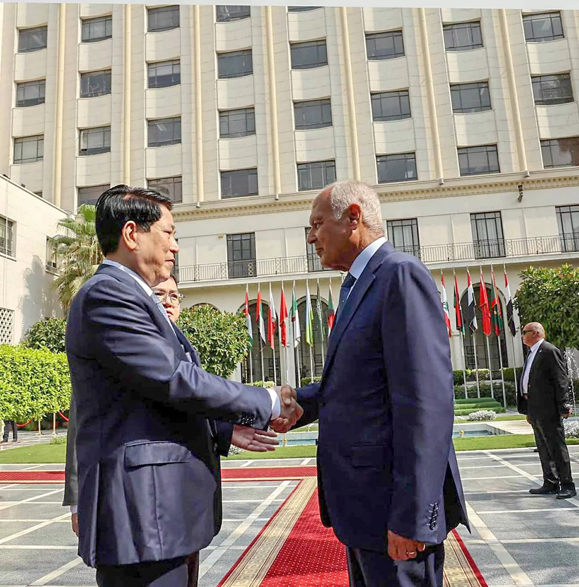 Chủ tịch nước Lương Cường: Việt Nam mong muốn mở ra một chương mới trong quan hệ hợp tác với các nước Arab Chủ tịch nước Lương Cường: Việt Nam mong muốn mở ra một chương mới trong quan hệ hợp tác với các nước Arab