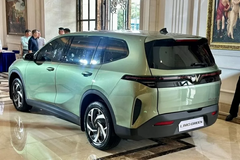 Limo Green được trang bị đầy đủ các tính năng an toàn cơ bản.