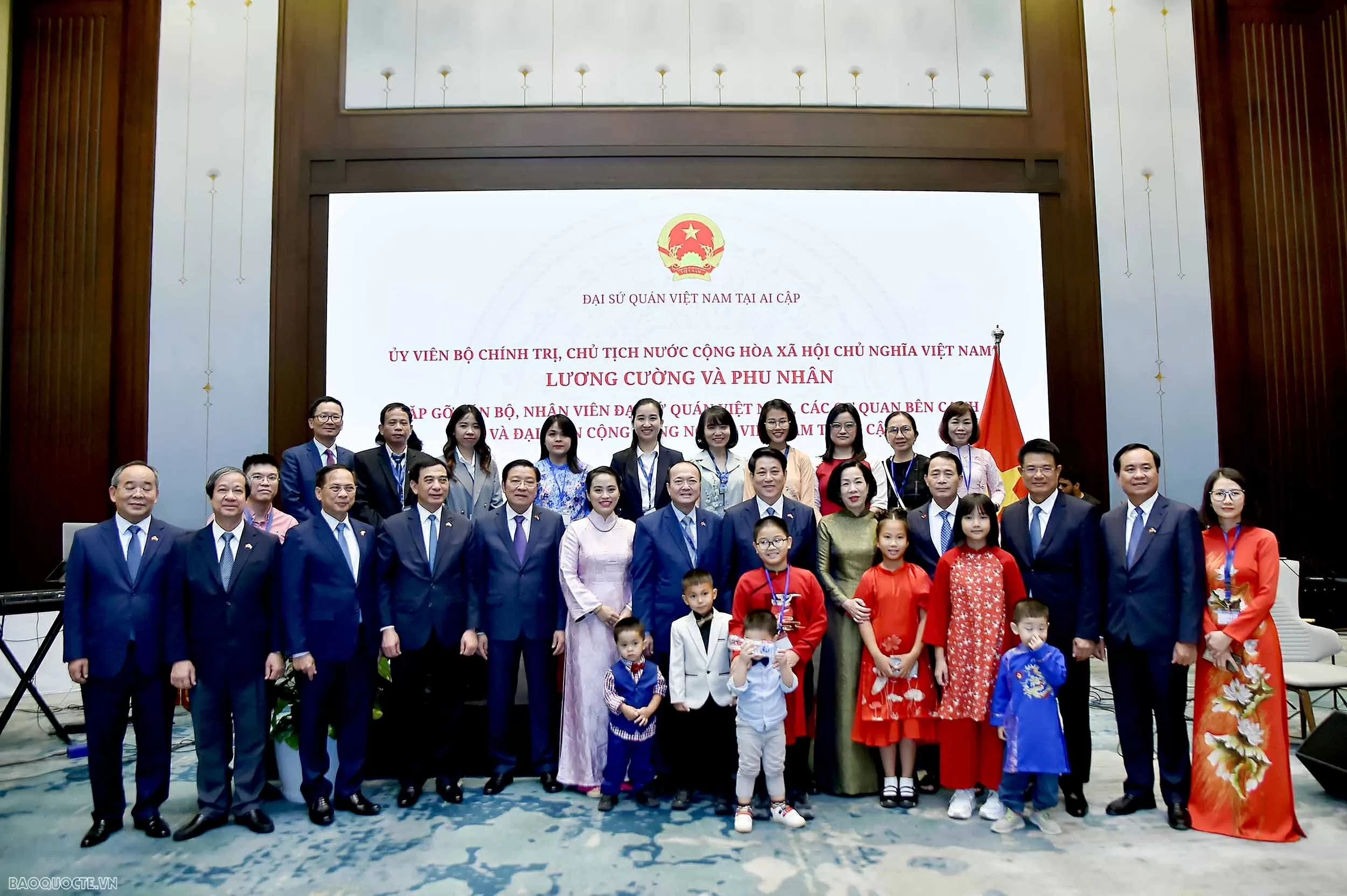 Chủ tịch nước Lương Cường gặp mặt Đại sứ quán và cộng đồng người Việt Nam tại Ai Cập