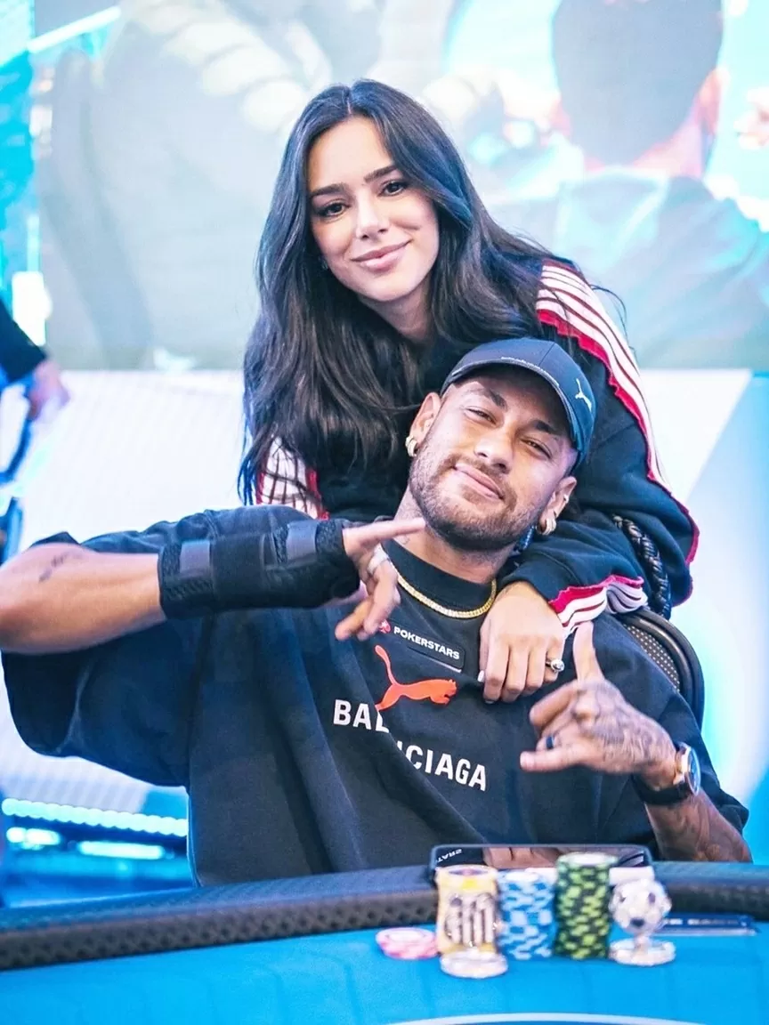 Neymar và những khoảnh khắc đáng yêu cùng gia đình nhỏ Neymar và những khoảnh khắc đáng yêu cùng gia đình nhỏ