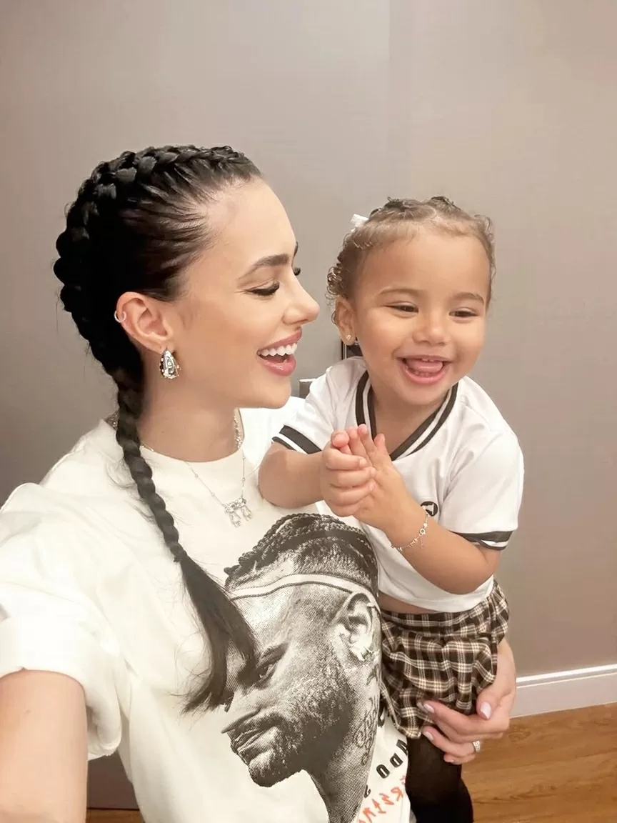 Neymar và những khoảnh khắc đáng yêu cùng gia đình nhỏ