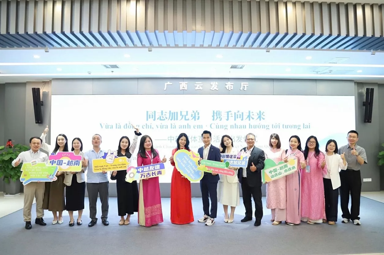 Giao lưu truyền thông Việt Nam-Trung Quốc tại Nhật báo Quảng Tây Giao lưu truyền thông Việt Nam-Trung Quốc tại Nhật báo Quảng Tây