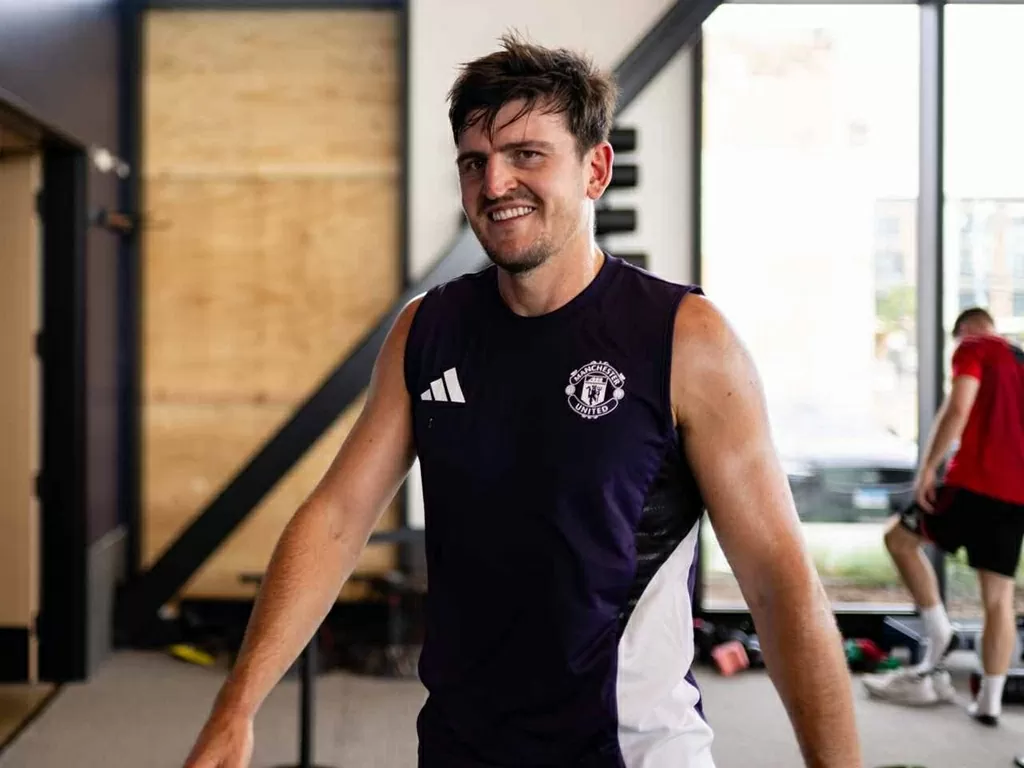 Năm CLB hỏi mua Harry Maguire