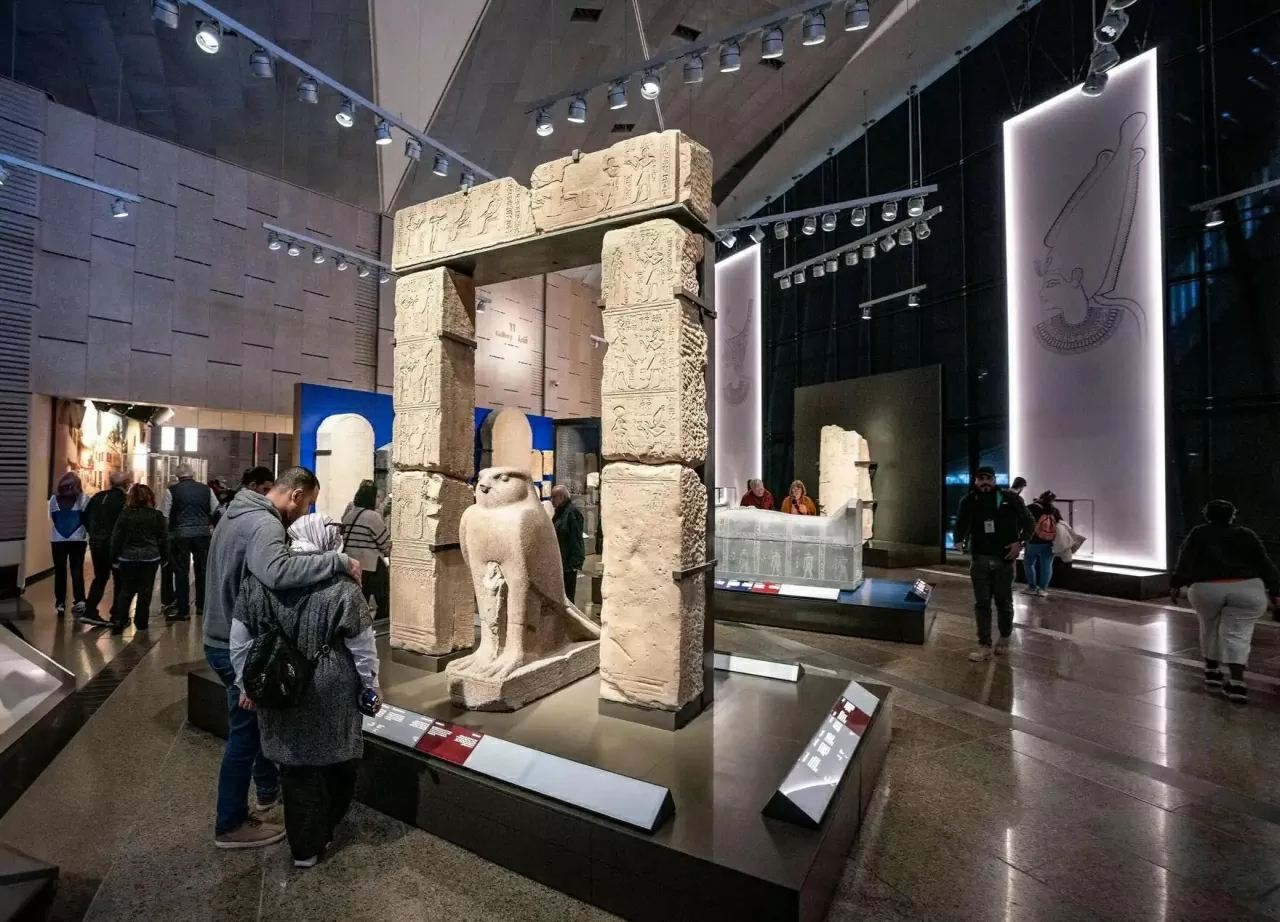 Choáng ngợp với không gian bên trong Đại bảo tàng Ai Cập