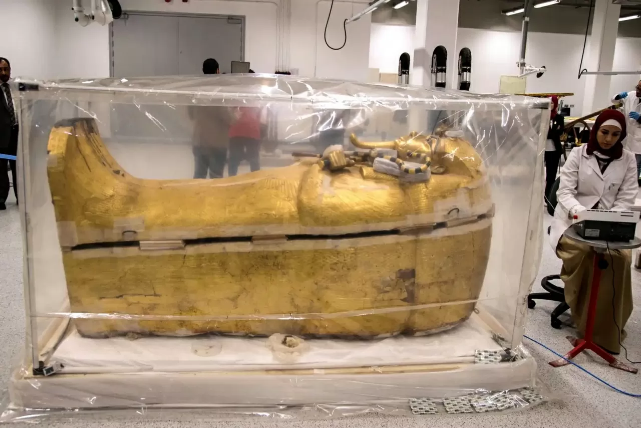 Choáng ngợp với không gian bên trong Đại bảo tàng Ai Cập