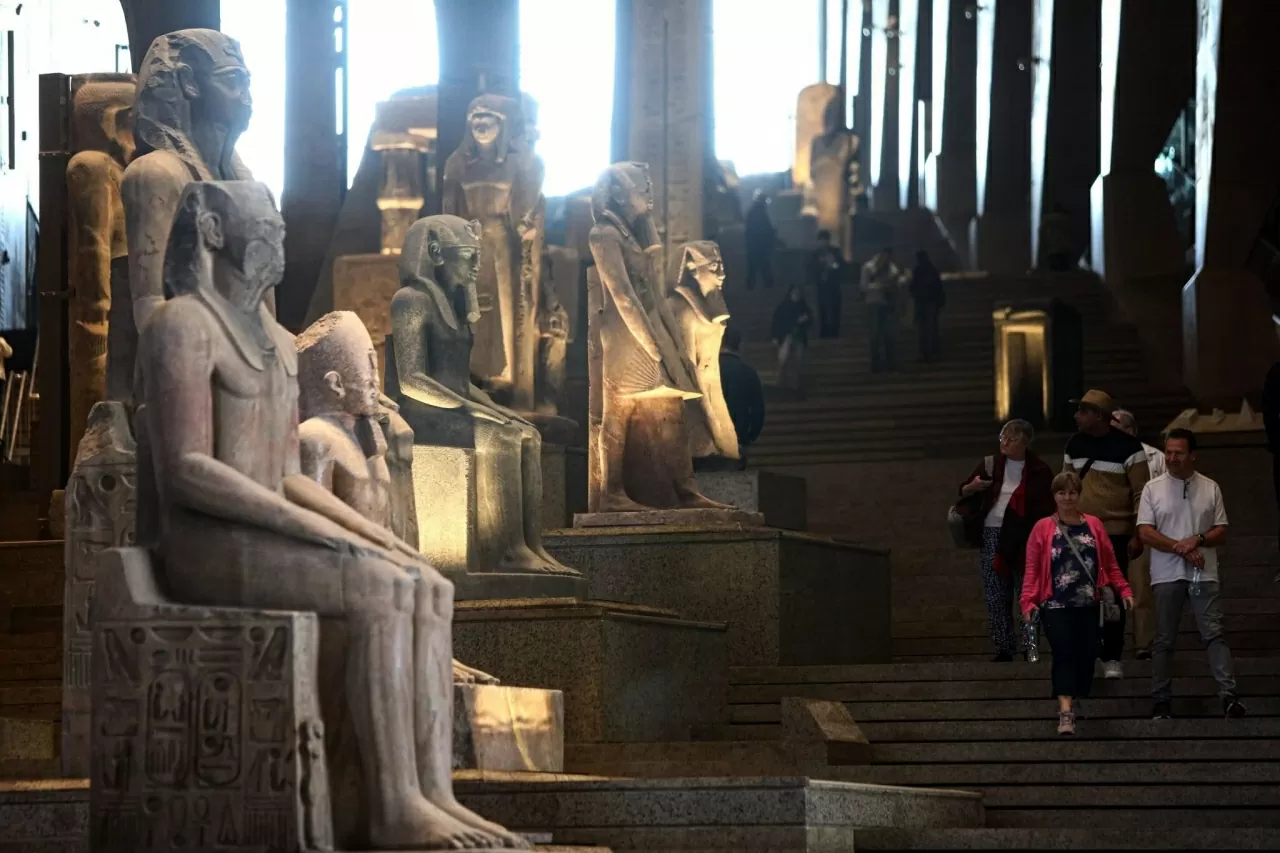 Choáng ngợp với không gian bên trong Đại bảo tàng Ai Cập