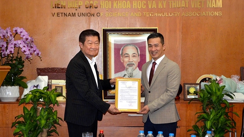 EPMA bổ nhiệm tỷ phú Thái Lan làm Chủ tịch danh dự, đẩy mạnh hợp tác công nghệ xanh