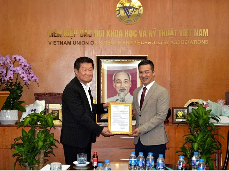 EPMA bổ nhiệm tỷ phú Thái làm Chủ tịch danh dự, đẩy mạnh hợp tác công nghệ xanh EPMA bổ nhiệm tỷ phú Thái Lan làm Chủ tịch danh dự, đẩy mạnh hợp tác công nghệ xanh