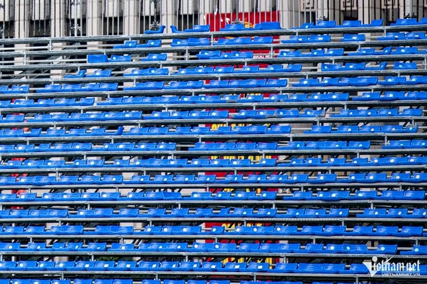 Gấp rút hoàn thiện lắp đặt các khán đài chuẩn bị Lễ diễu binh, diễu hành ngày Quốc khánh 2/9 Gấp rút hoàn thiện lắp đặt các khán đài chuẩn bị Lễ diễu binh, diễu hành ngày Quốc khánh 2/9