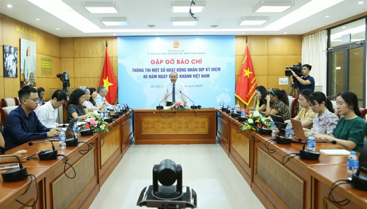 Toàn cảnh buổi gặp gỡ. (Ảnh: Thành Long) Toàn cảnh buổi gặp gỡ. (Ảnh: Thành Long)