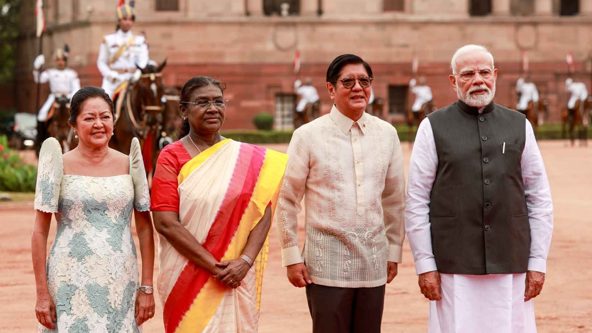 Tổng thống Philippines thăm Ấn Độ: Mở rộng liên kết chiến lược