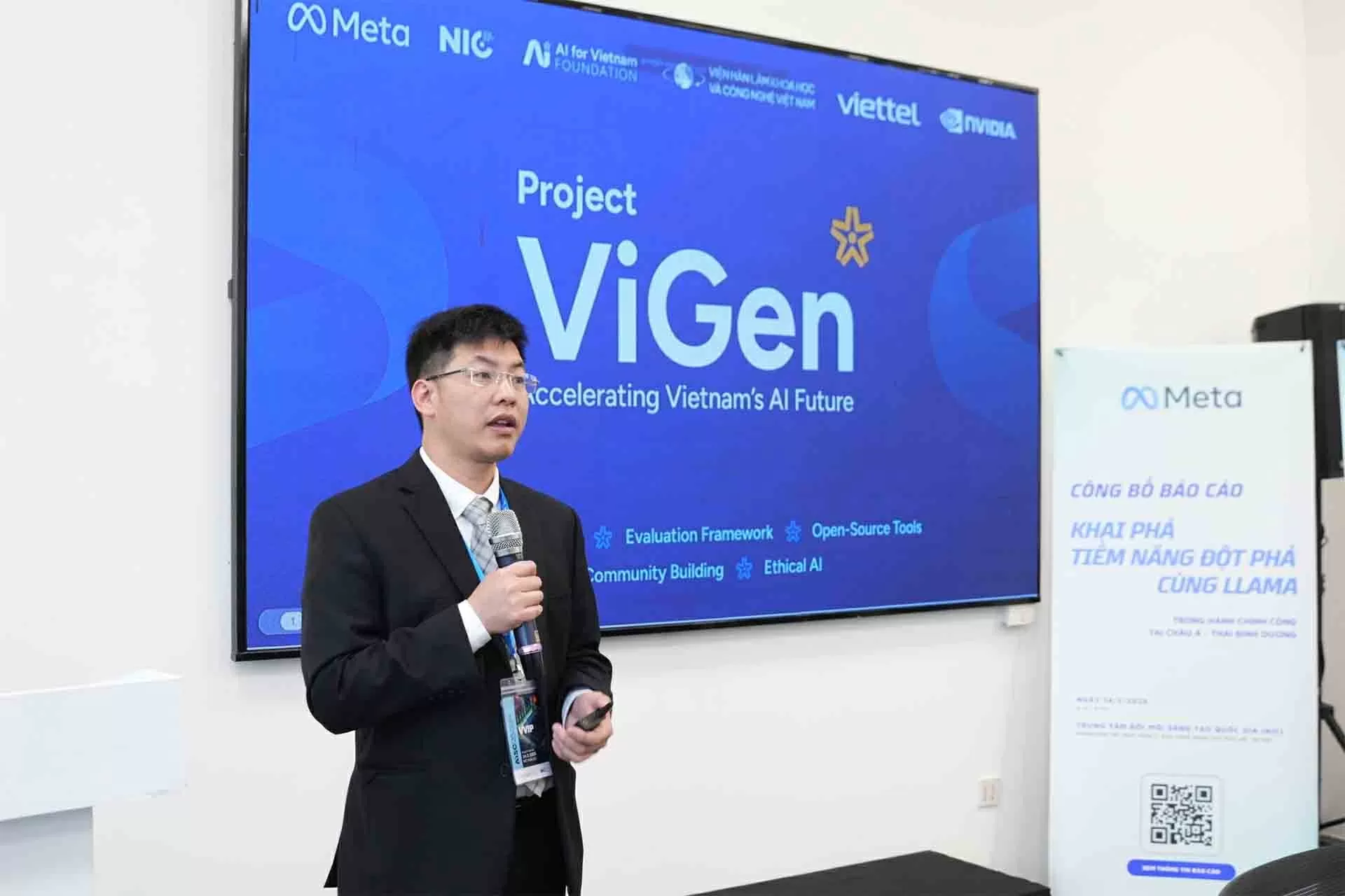 Chắp cánh Việt Nam