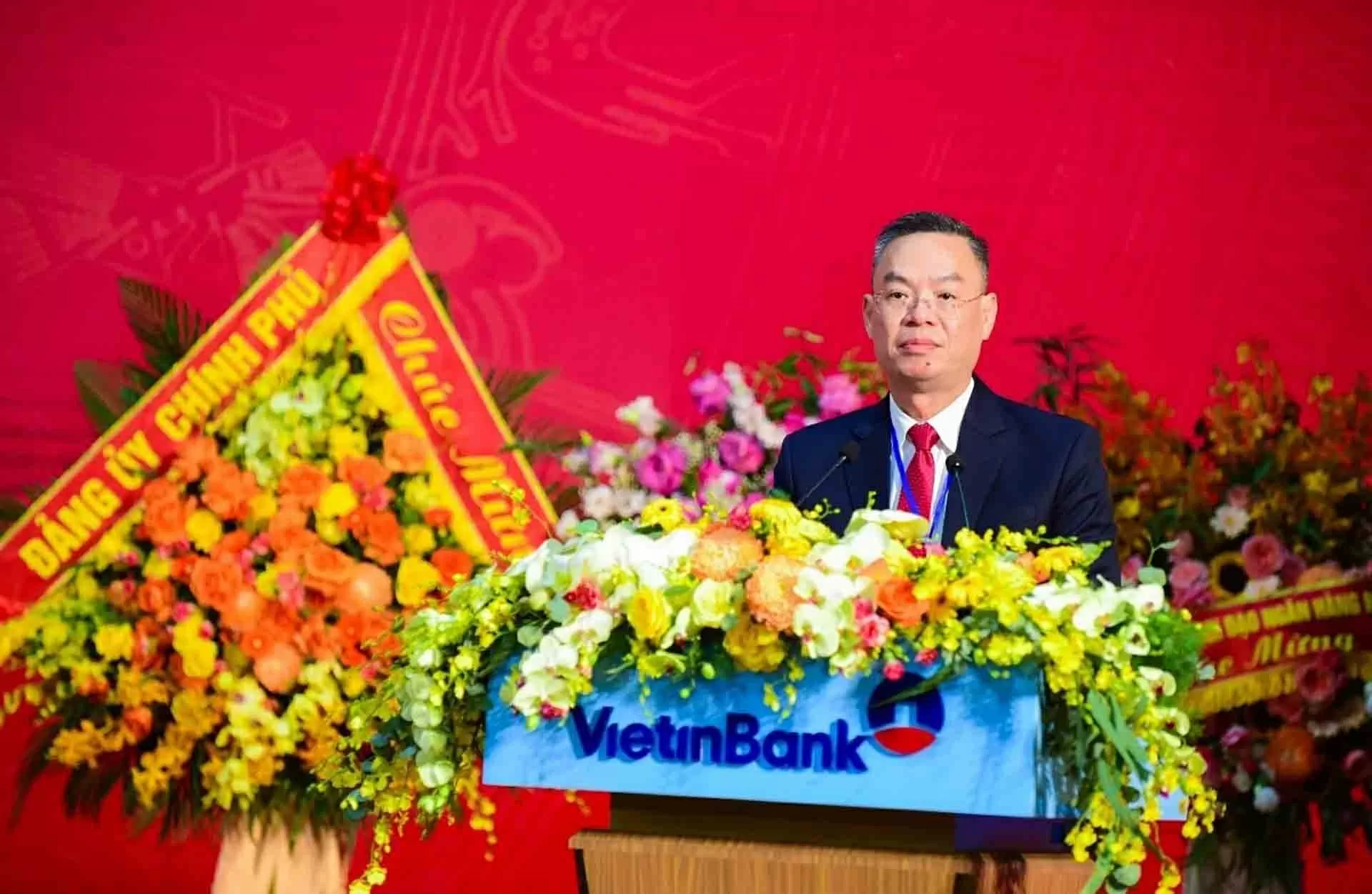 Đại hội Đảng bộ VietinBank: Cùng đất nước tiến mạnh trong kỷ nguyên mới Đại hội Đảng bộ VietinBank: Cùng đất nước tiến mạnh trong kỷ nguyên mới