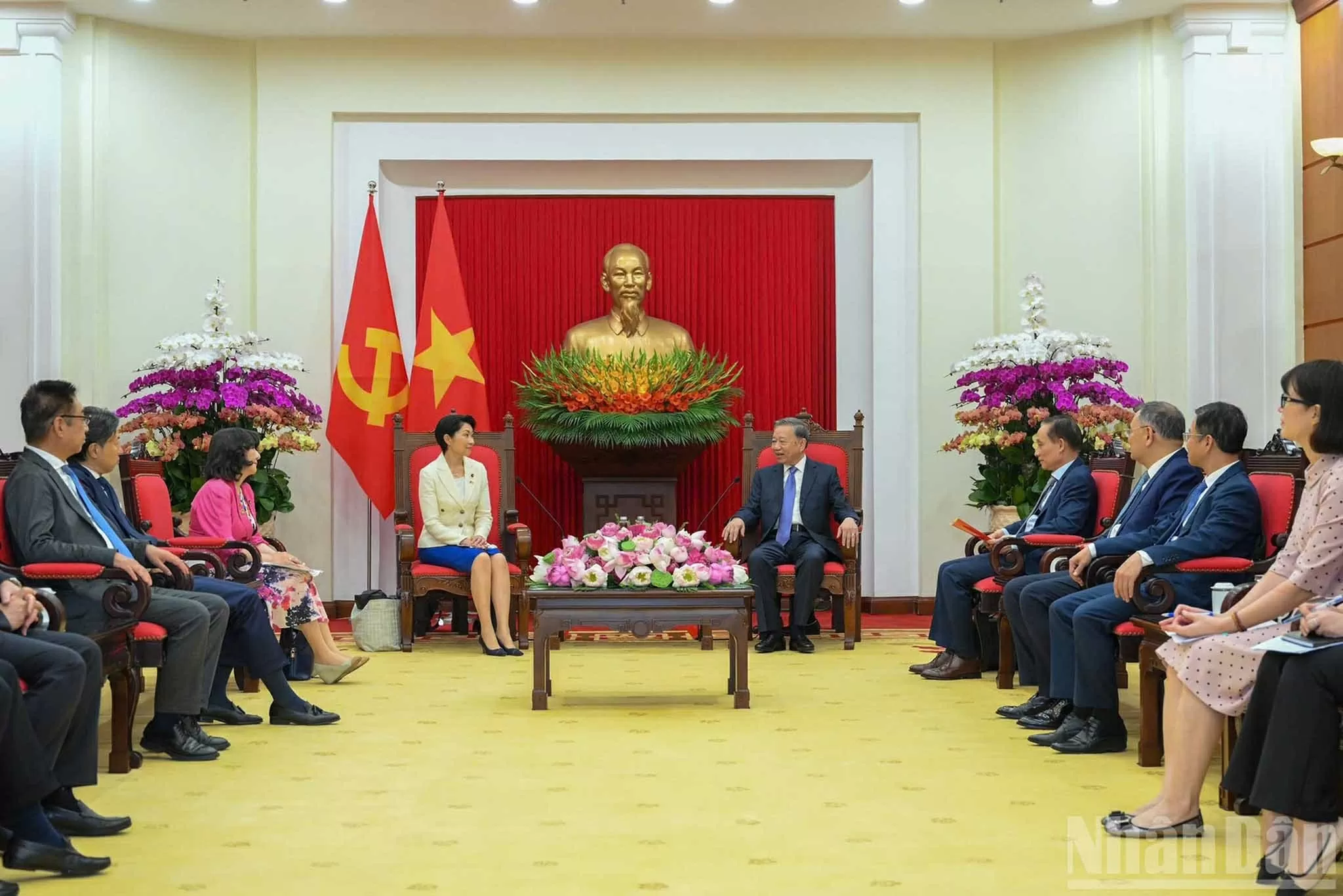 Tổng Bí thư Tô Lâm tiếp bà Obuchi Yuko, Hạ Nghị sĩ, Chủ tịch Liên minh Nghị sĩ hữu nghị Nhật-Việt. (Nguồn: Báo Nhân dân) Tổng Bí thư Tô Lâm tiếp bà Obuchi Yuko, Hạ Nghị sĩ, Chủ tịch Liên minh Nghị sĩ hữu nghị Nhật-Việt. (Nguồn: Báo Nhân dân)